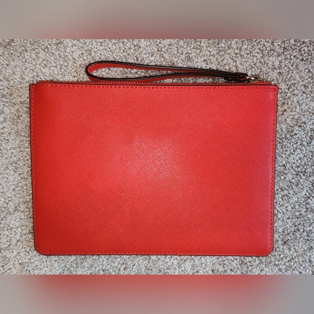 Michael KORS Jet Set Red Travel Wristlet‎